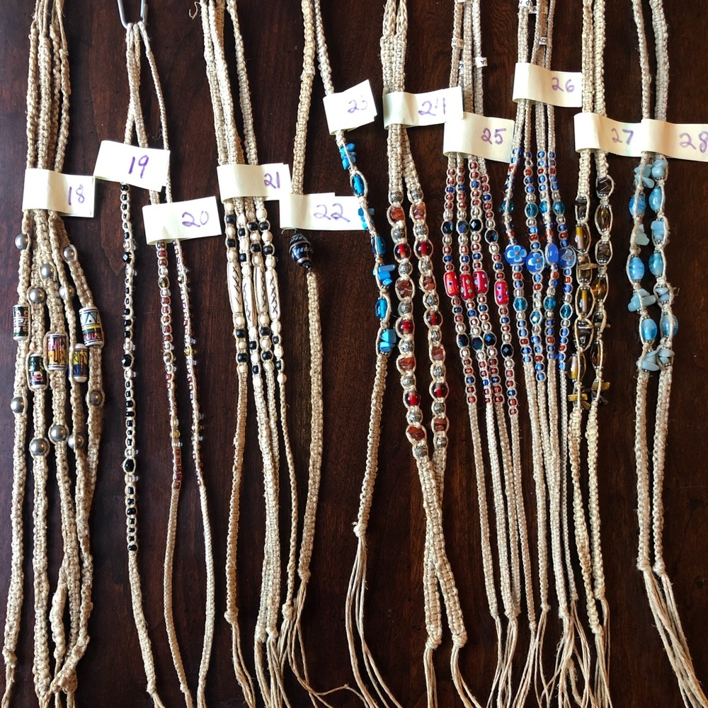 Shell necklaces 3 for 5 - Picture 6 of 8